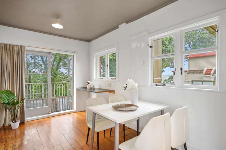 79 Ngataringa Road Devonport_11