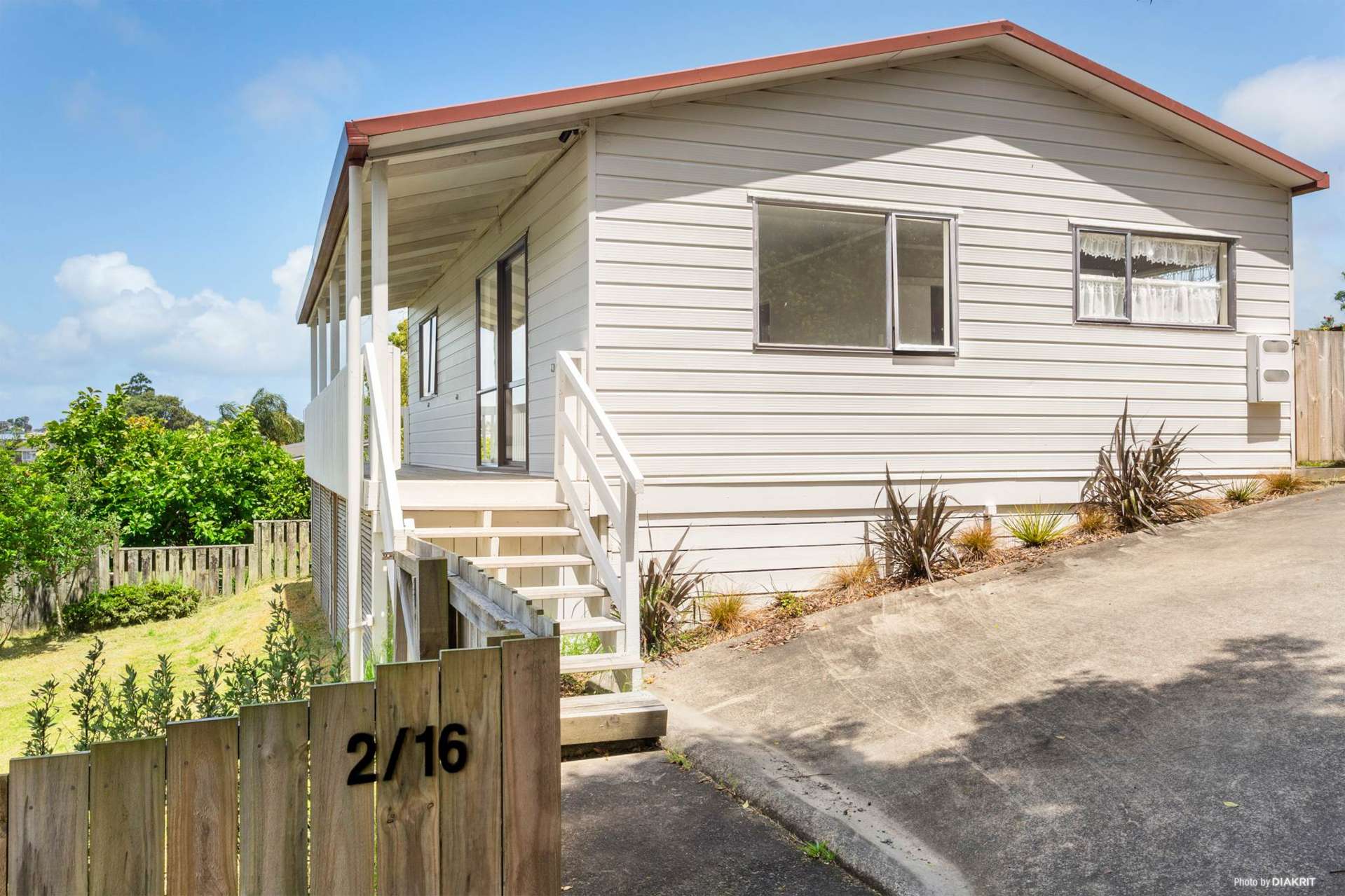 2/16 Normanton Street Glenfield_0