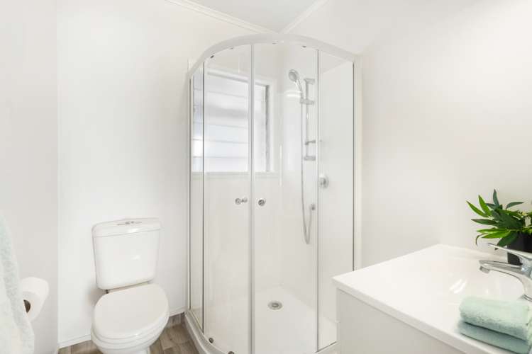 2/46 Jutland Road Hauraki_11