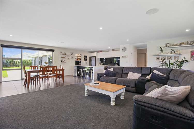 4 Coutts Lane West Melton_6