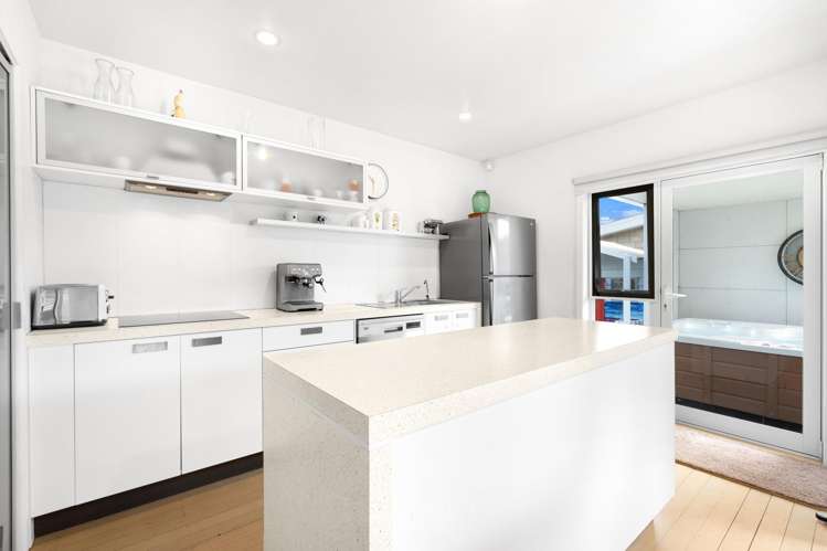 31 Riverside Road Orewa_10