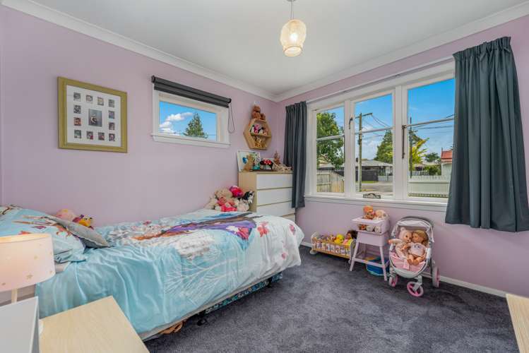33 Camden Street Feilding_18