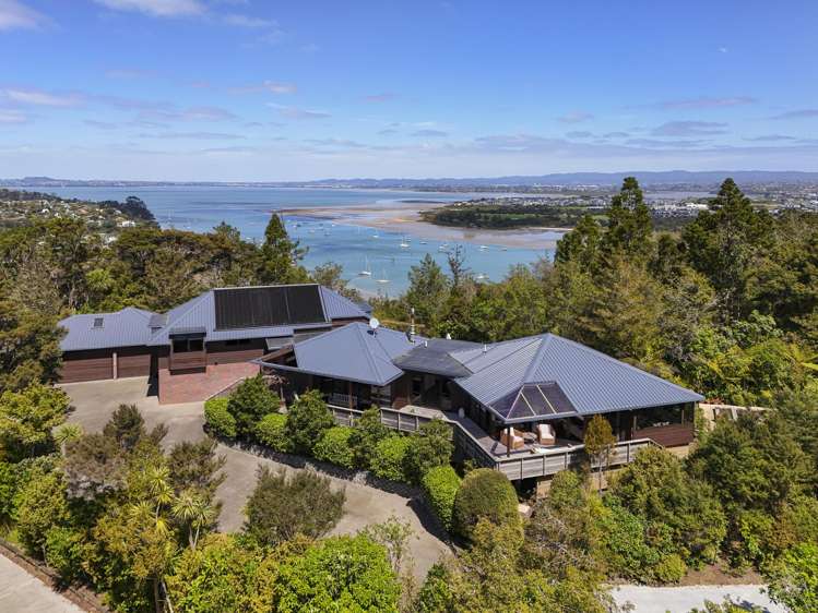6 Te Kawau Pass Greenhithe_2