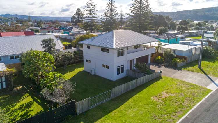 102 Saint Patricks Row Whangamata_4