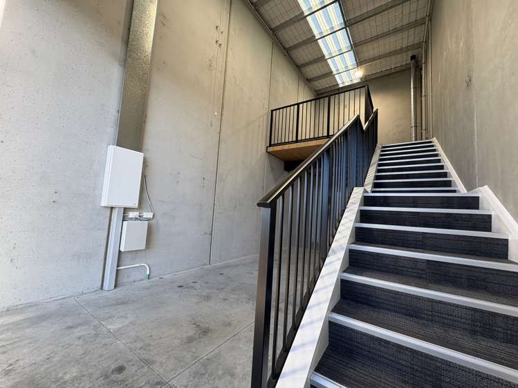 24/90A Hobsonville Road Hobsonville_2