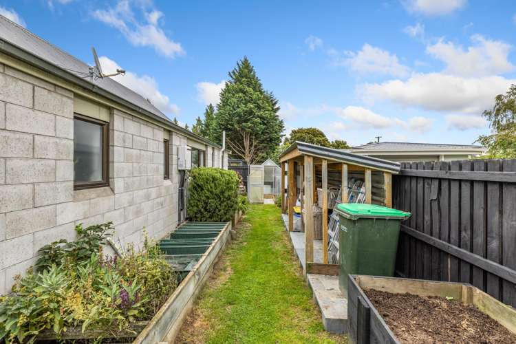 6 Russell Street Darfield_18