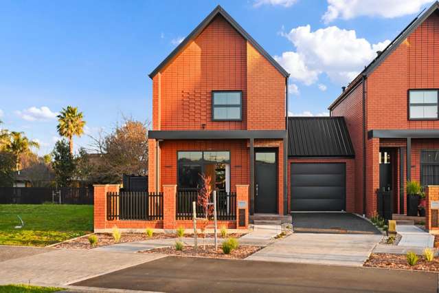 Brand New High-Spec 3 Bedroom Townhouse