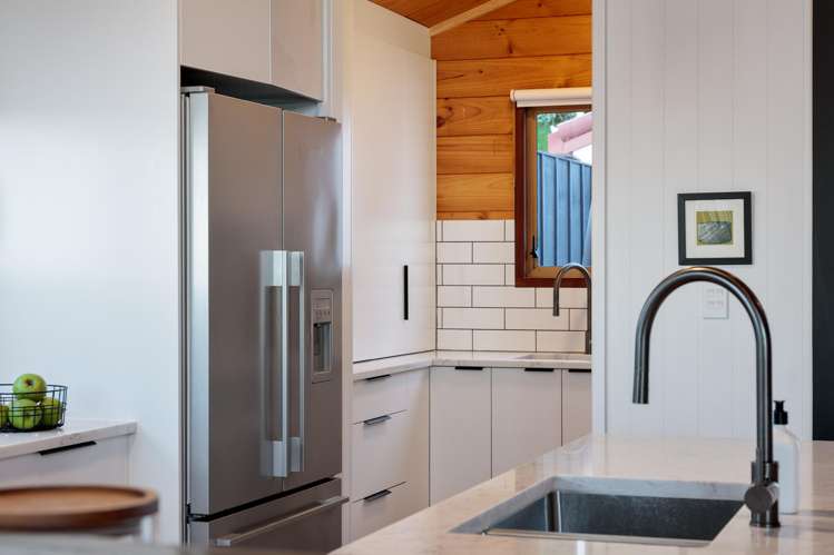 6 Makorori Beach Road Makorori_10