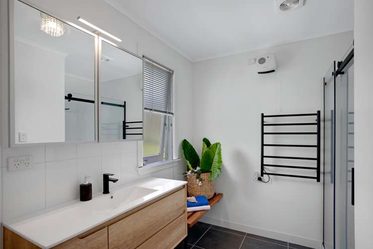 42 Seaview Road Paihia_12