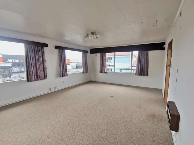 17 Sewell Street Hokitika_17