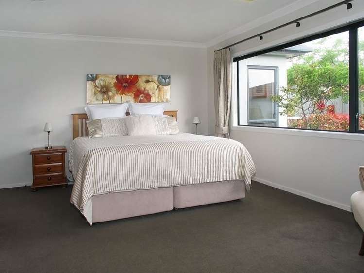 13 Tongariro Drive Aotea_9