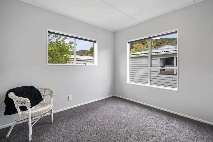 4 Kent Street Wainuiomata_12