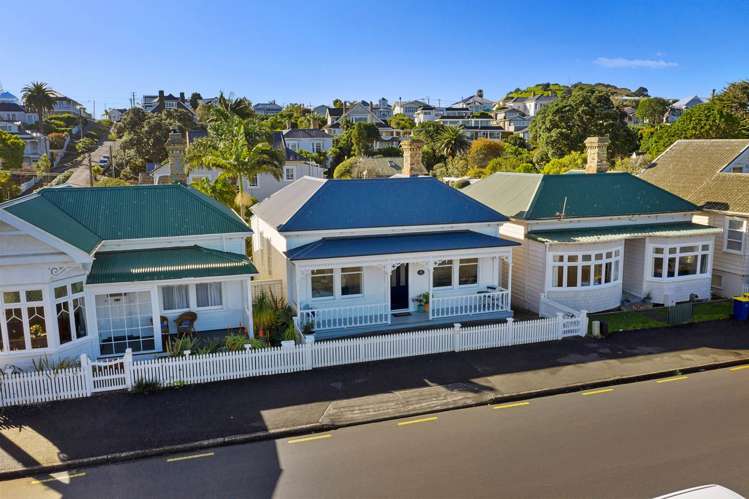 31 Queens Parade Devonport_53