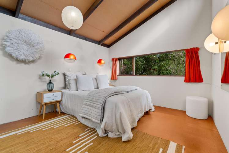23 & 23A Porterfield Street Macandrew Bay_12