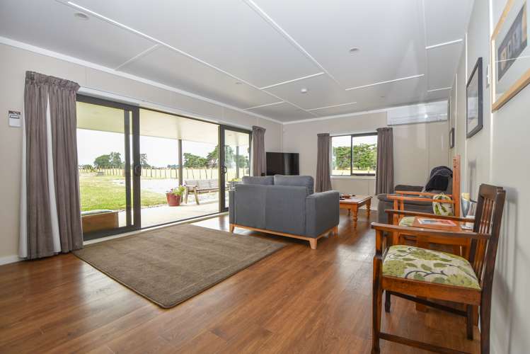 51 Hilton Road Carterton_5