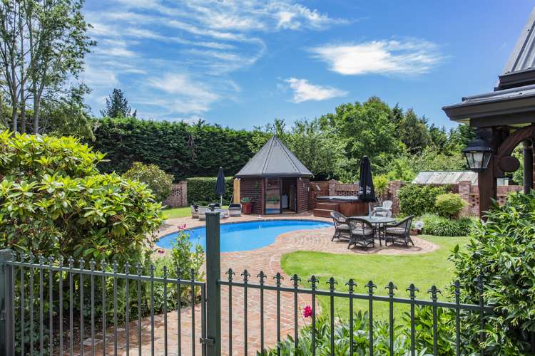 484 Johns Road Fernside_5