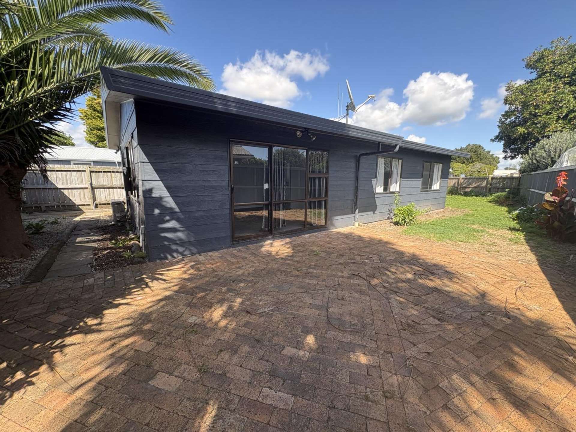 54A Lord Cobham Avenue 11597_0