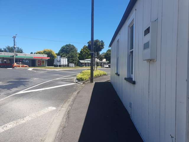 69 Carthew Street Okato_3