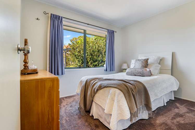 9 Careen Grove Gulf Harbour_24