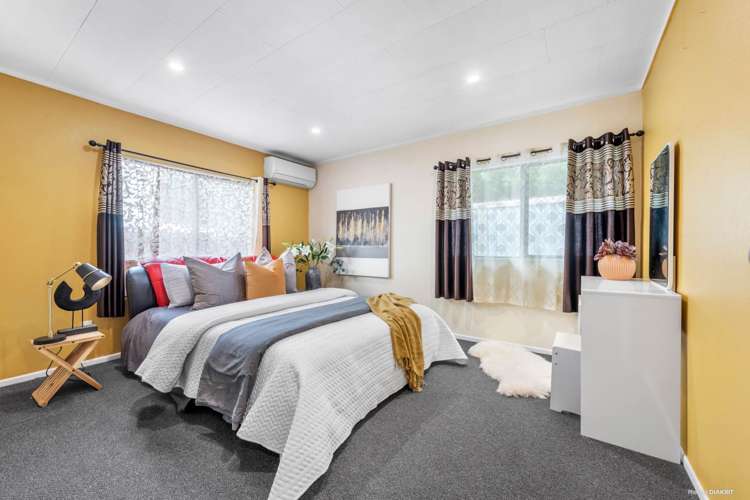 32 Trojan Crescent New Lynn_5