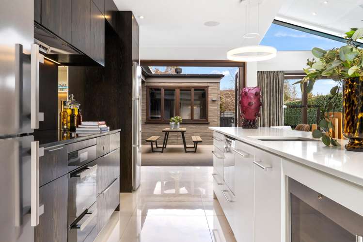 7 Ngahere Street Fendalton_1