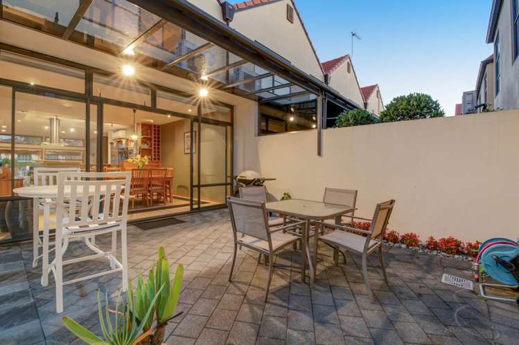 97 Waterside Crescent Gulf Harbour_13