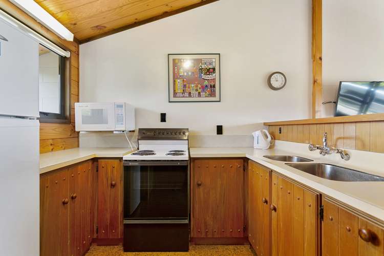 1a/9 Kurupae Road Hilltop_11