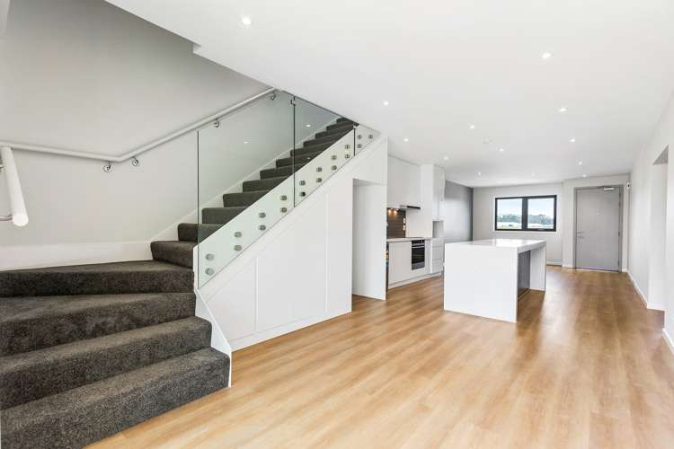 35 Otuwairoa Esplanade Opaheke_14