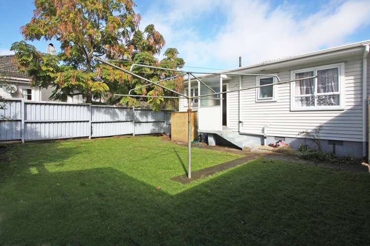 16 Halsey Road Manurewa_13