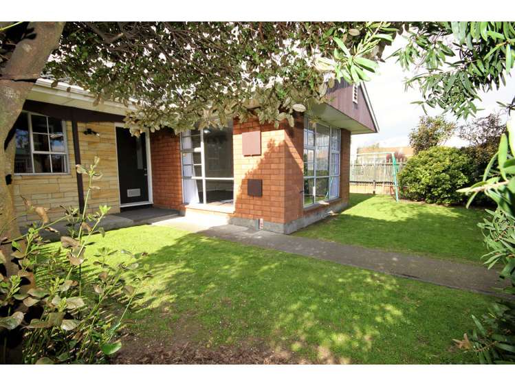 2/332 Lyttelton Street_0