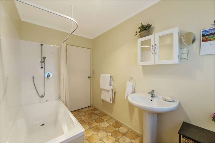 5 Double Bay Place Army Bay_12