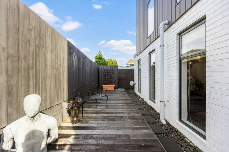 122d Moore Street Howick_29