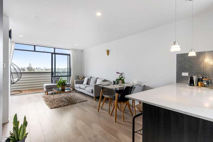 127E Queens Road Panmure_10