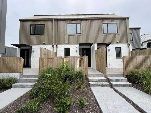 Prime Location - 3-Bedroom Townhouse