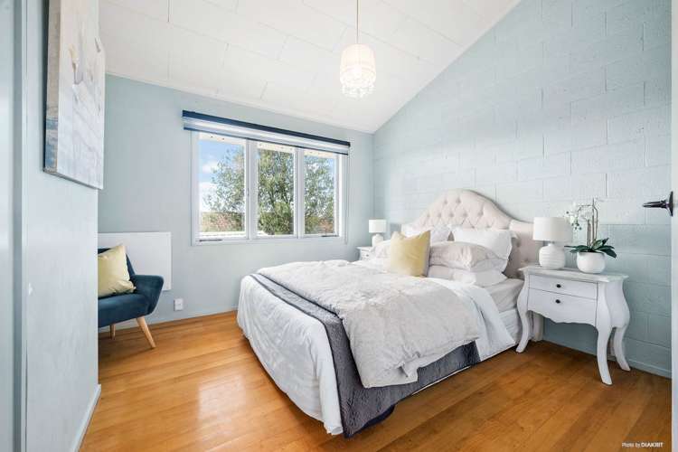 2/51 Ocean View Road Hillcrest_6