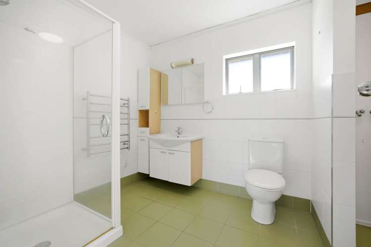 938 East Coast Road Northcross_7