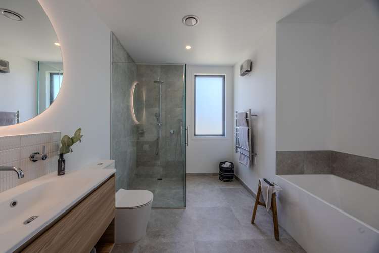 2 Pinn Street Lake Hawea_12