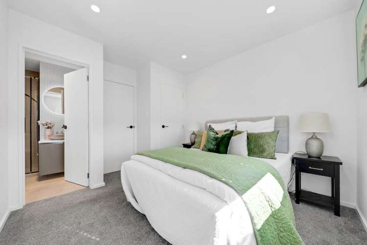 8/285 Te Atatu Road Te Atatu South_9