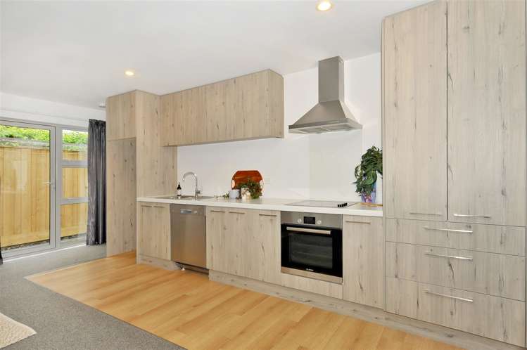 17 Farnborough Way Rolleston_2