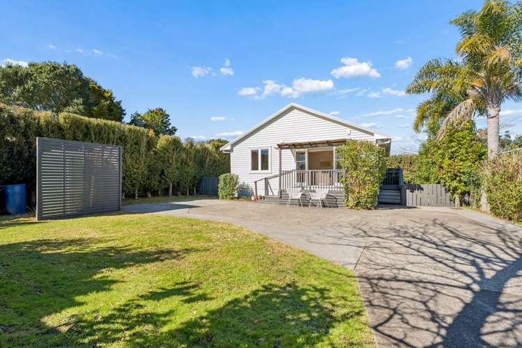 6 Tiri Tiri Road Birkdale_16
