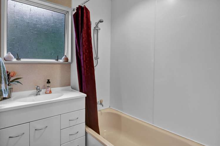 237a South Road Hawera_12