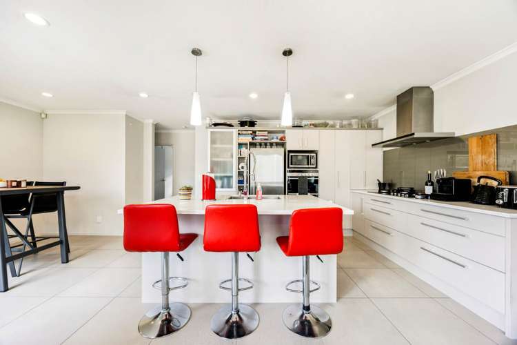 6 Disley Road Wattle Downs_11