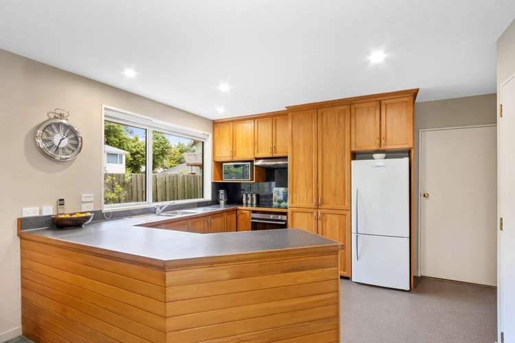 2/18 Woodbury Street Avonhead_5