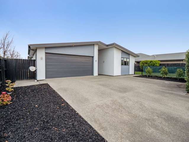 Te Whāriki Treasure – Easy Living, Prime Location