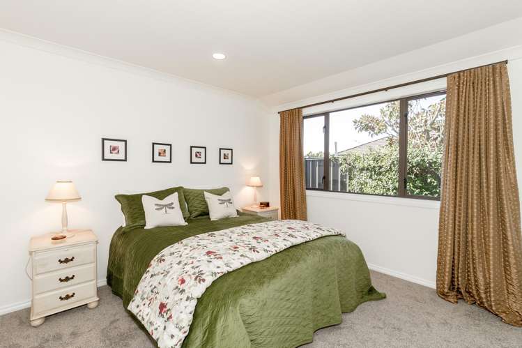 8 Pacific Avenue Poraiti_12