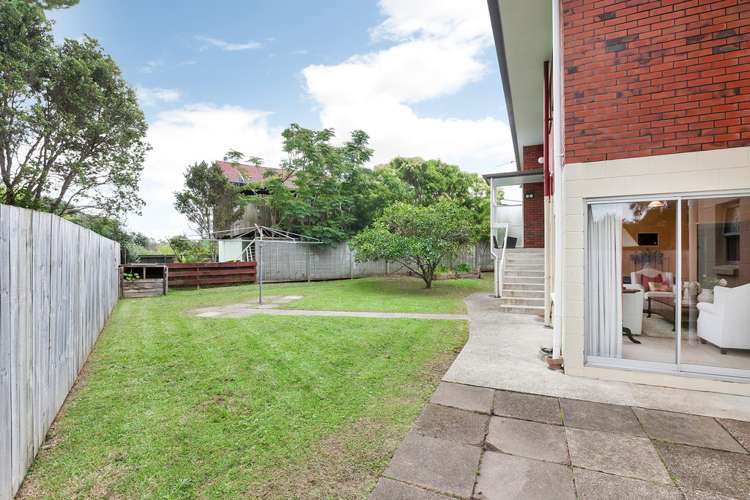 6 Riviera Place Hauraki_18