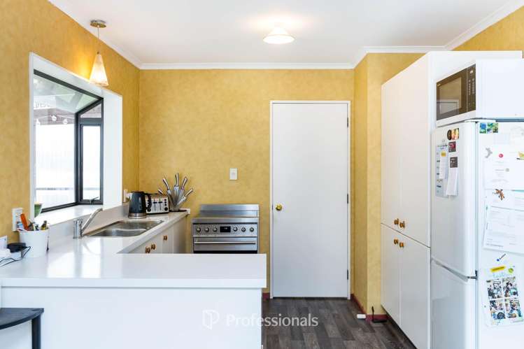 11 Monarch Grove Maoribank_7