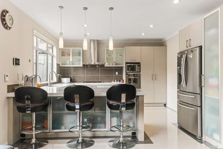 684 Beach Road Browns Bay_6