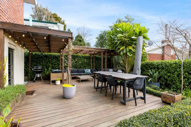 4 Dorothy Place Hillcrest_1