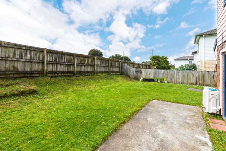 22b Charlenne Close Ranui_7